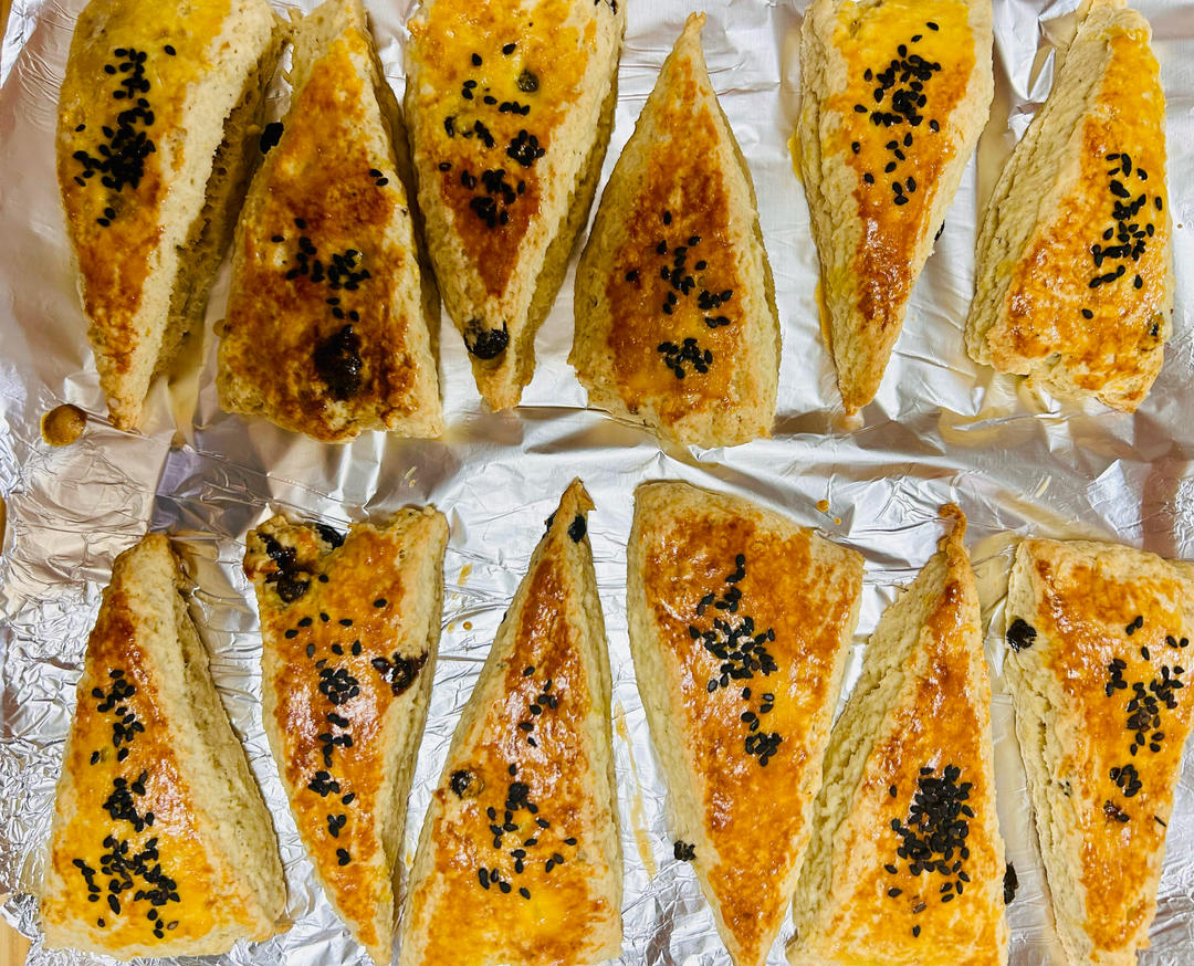 满屋飘香，口口都是满足——酥松香甜的蔓越莓蜜豆司康