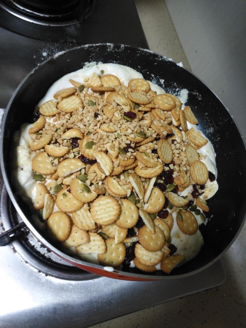 蔓越莓雪花稣的做法 步骤5