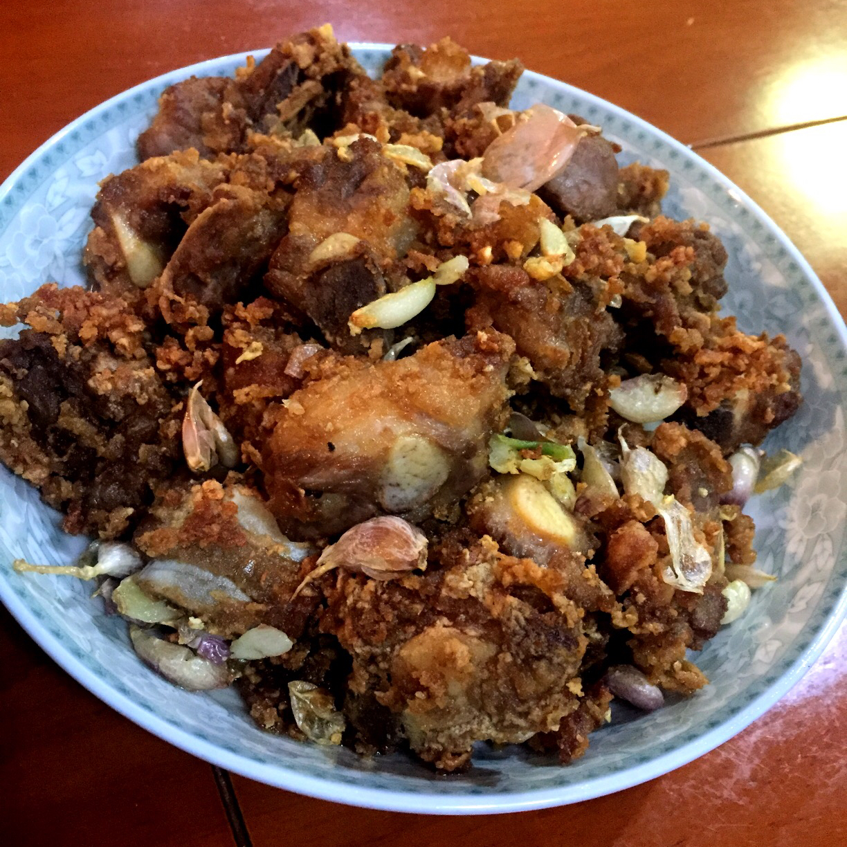 金牌蒜香排骨