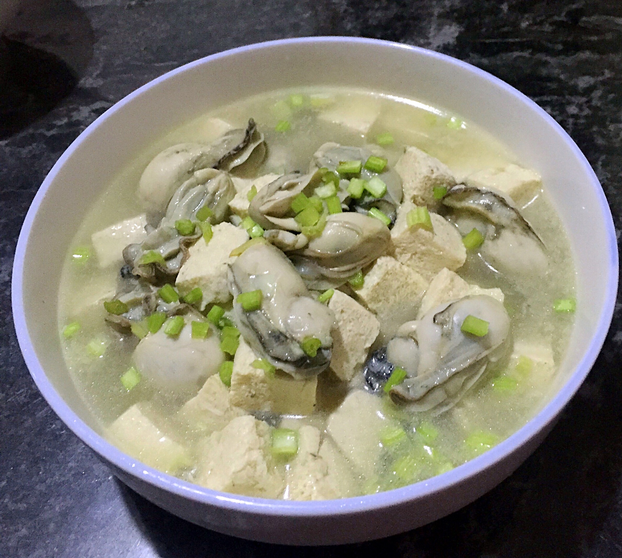 牡蛎炖冻豆腐的做法