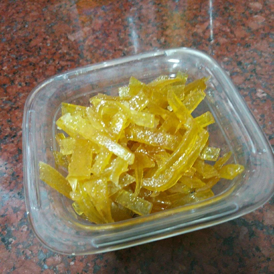 糖渍西柚皮－－橙皮，柚子，桔子一类都可以噢