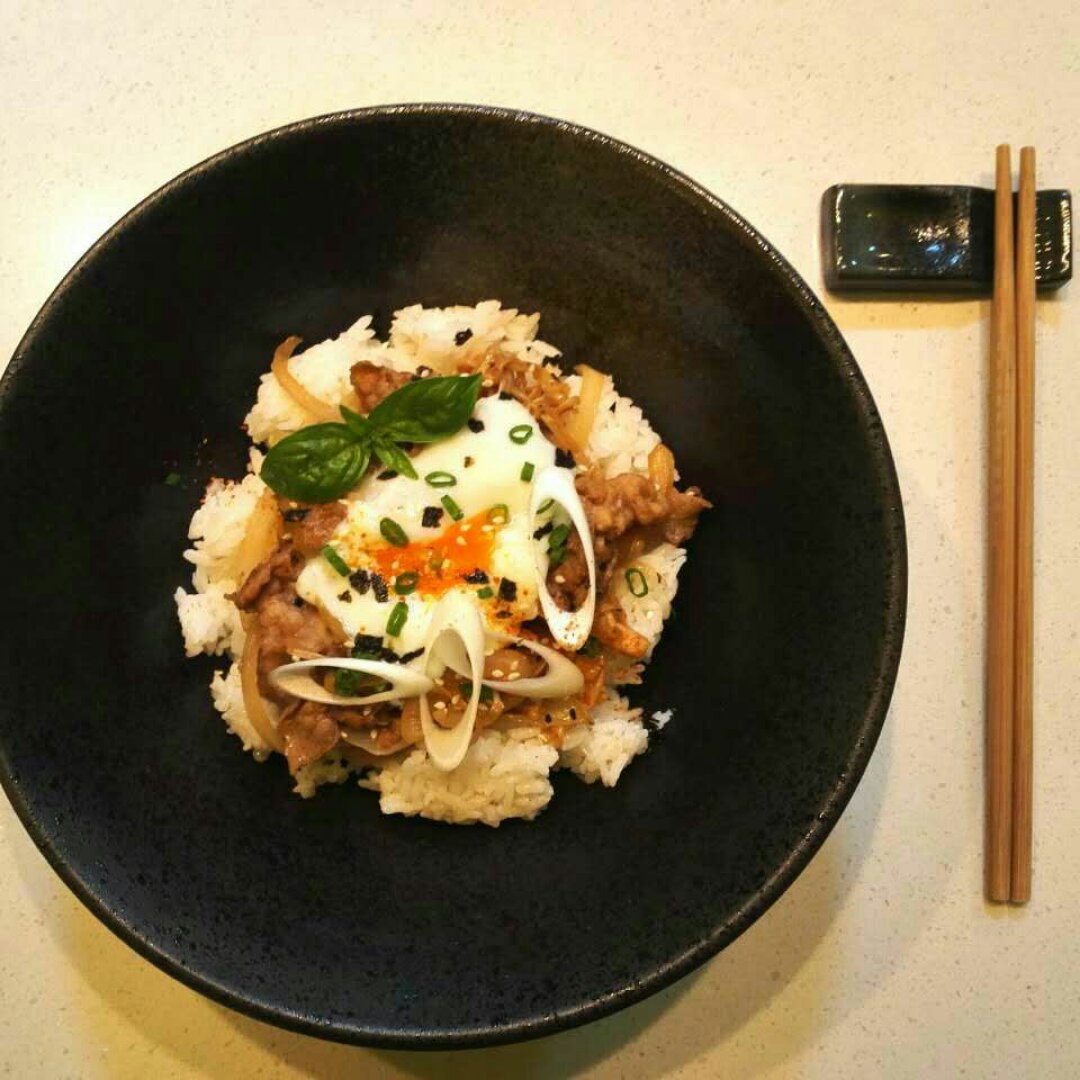 洋葱肥牛饭