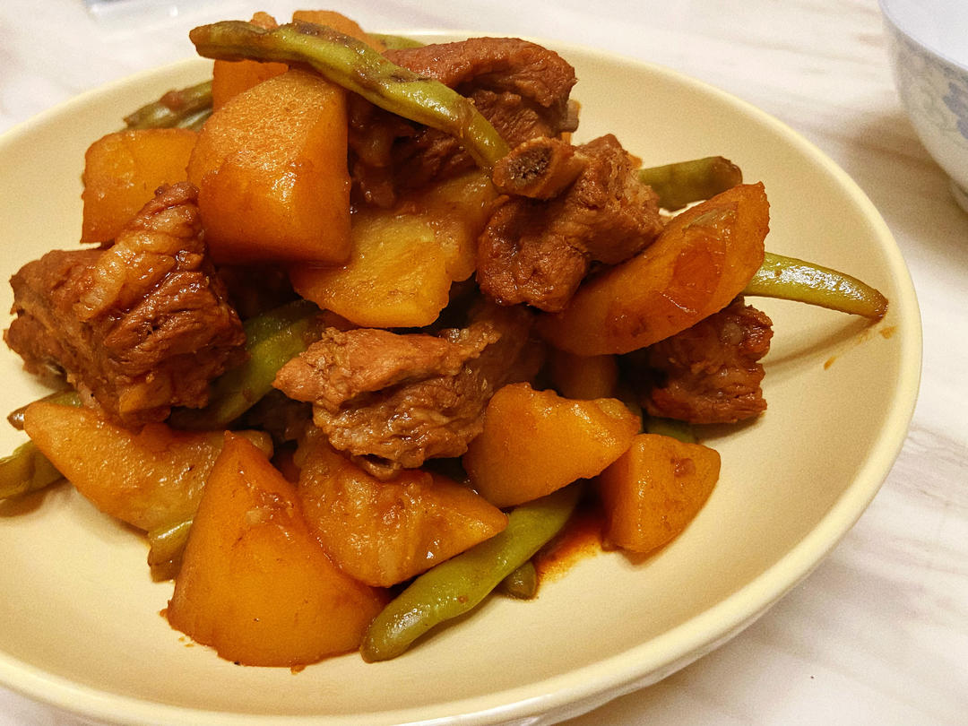 土豆豆角炖排骨【隔离食记3⃣️7⃣️】的做法