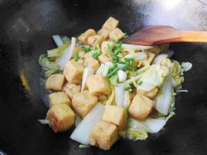 油豆腐炖白菜的做法 步骤6