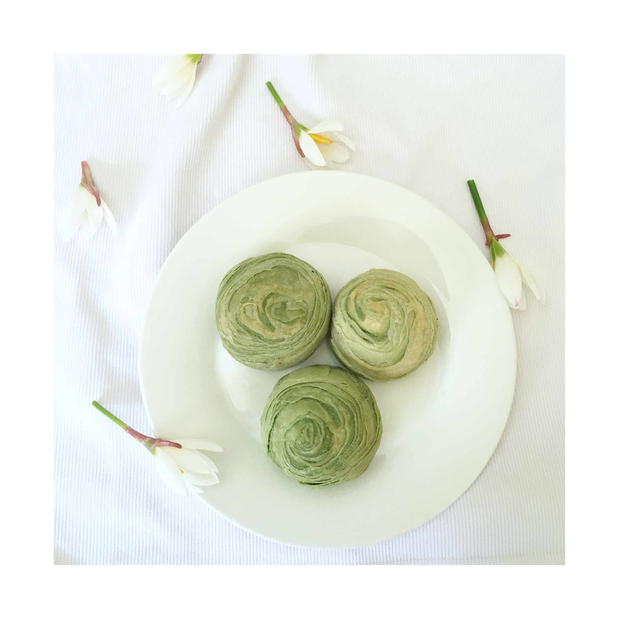 蛋黄酥~紫薯、抹茶、原味~花好月圆，中秋快乐~内附一次做六色蛋黄酥方法~