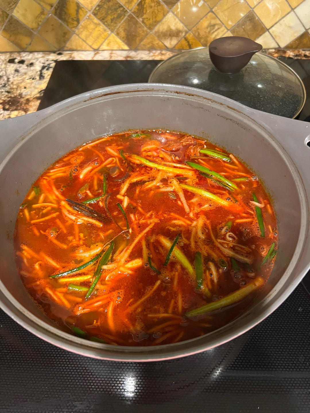 韩式辣牛肉汤（Yukgaejang）