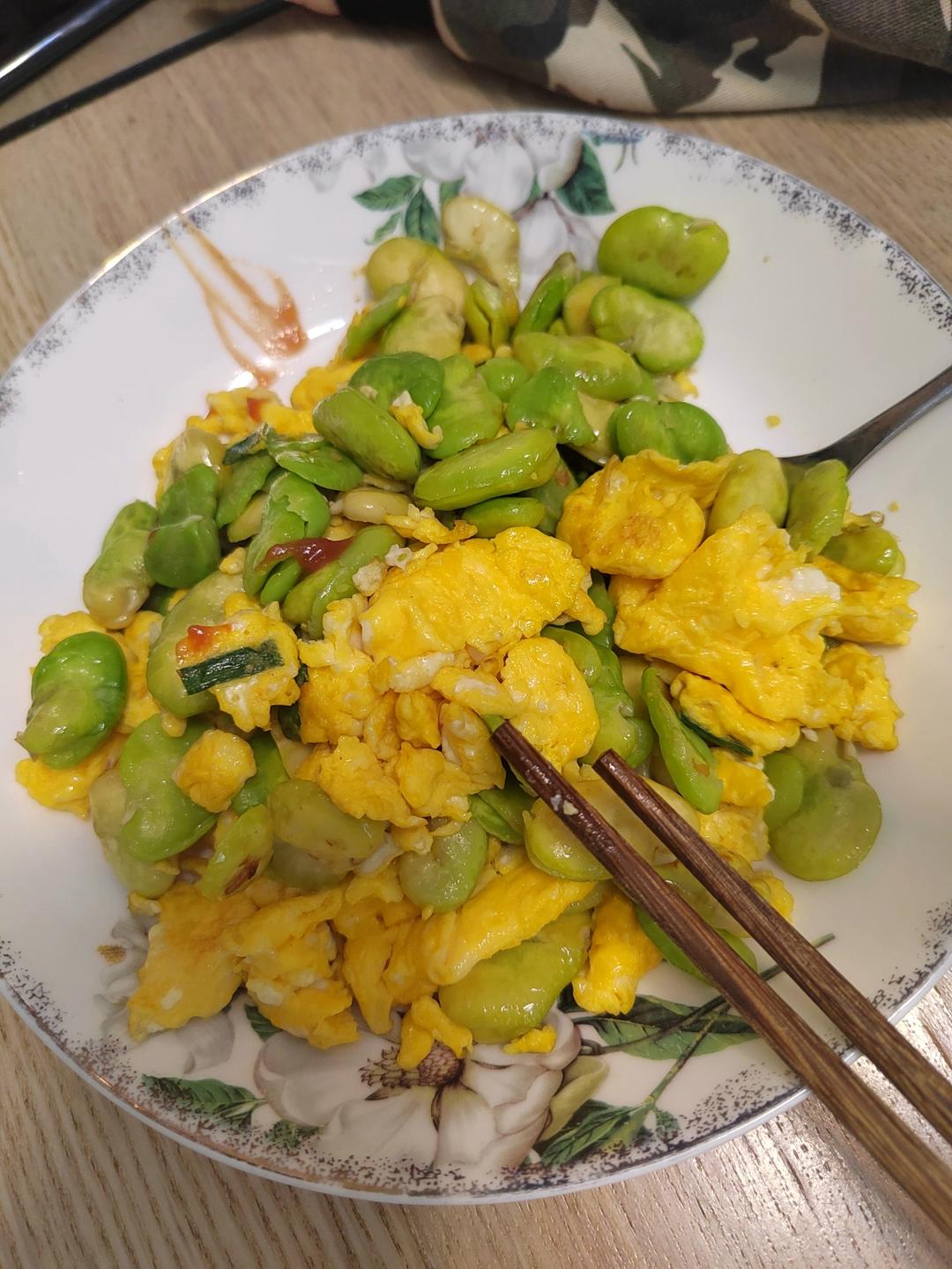 鲜蚕豆炒鸡蛋