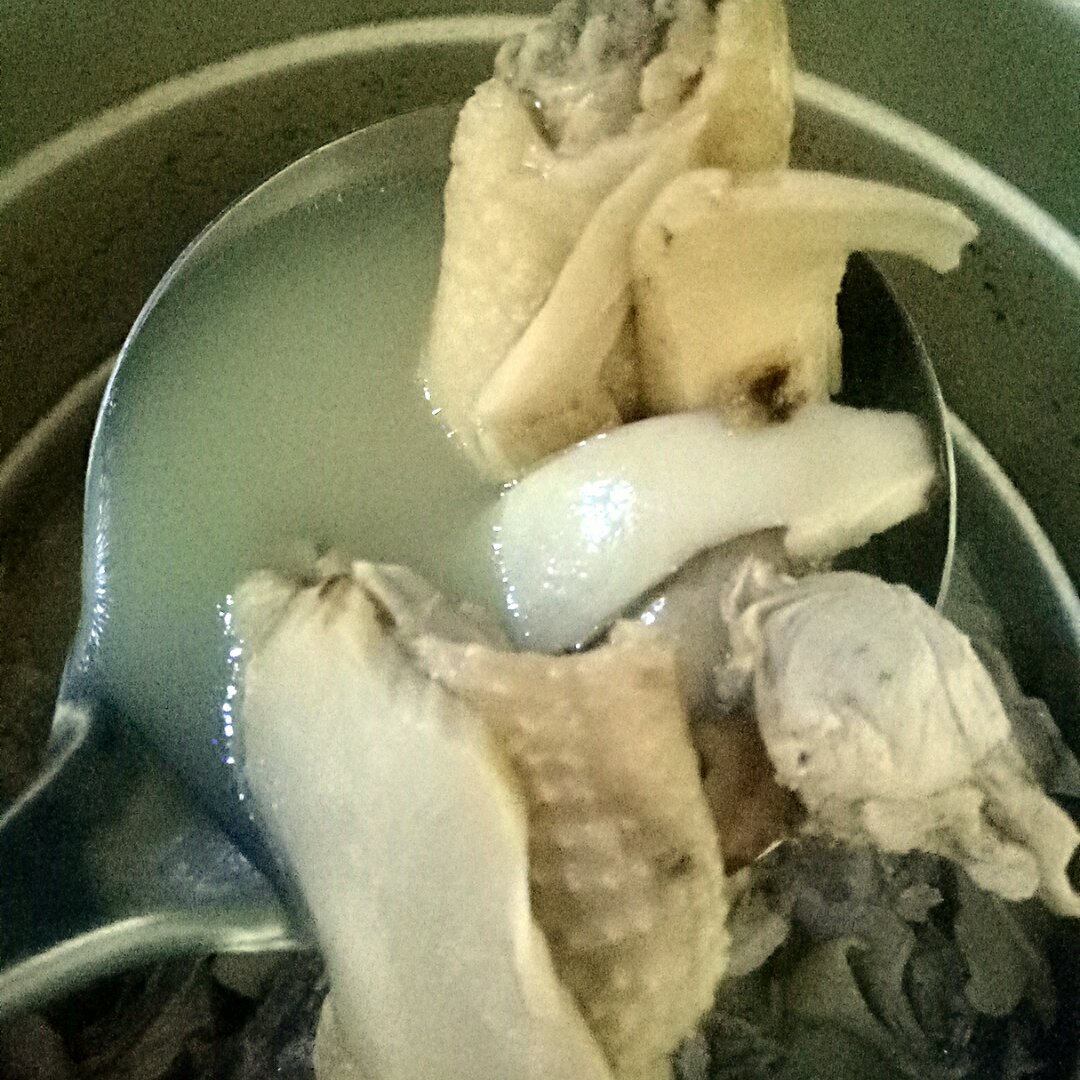 松茸炖鸡