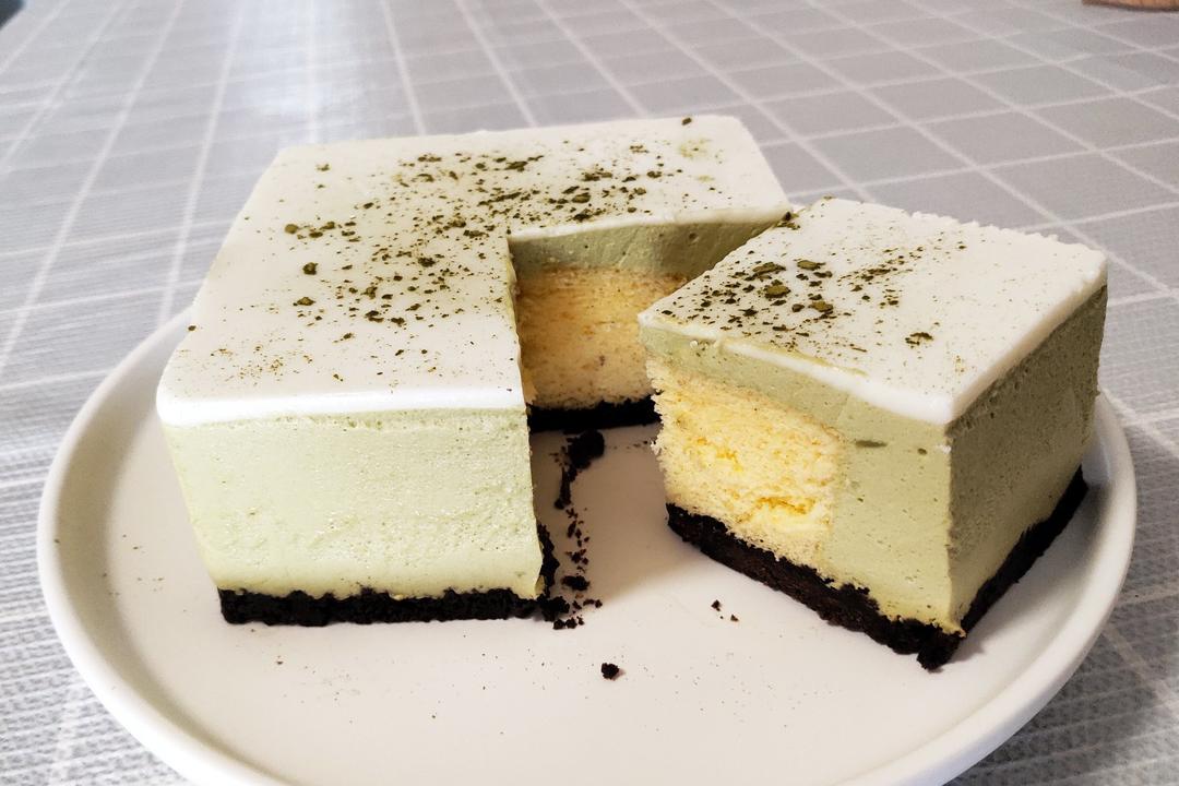 抹茶戚风夹心慕斯