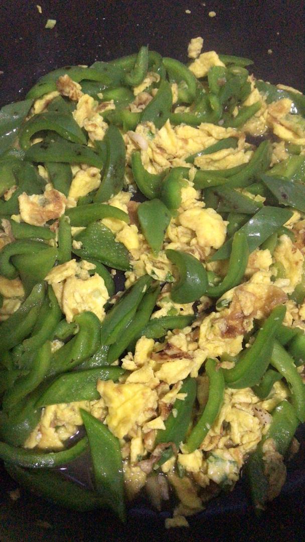 超级下饭菜青椒炒鸡蛋