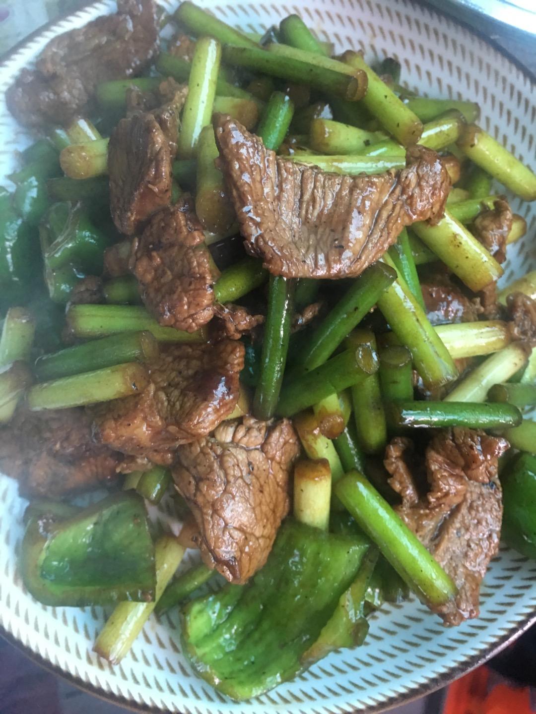 蒜薹炒肉（家常菜）