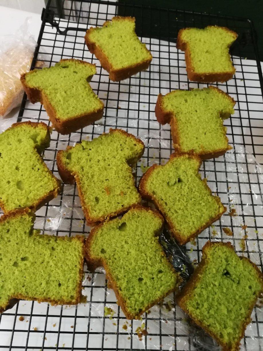 春天里的磅蛋糕🌱—开心果酱磅蛋糕