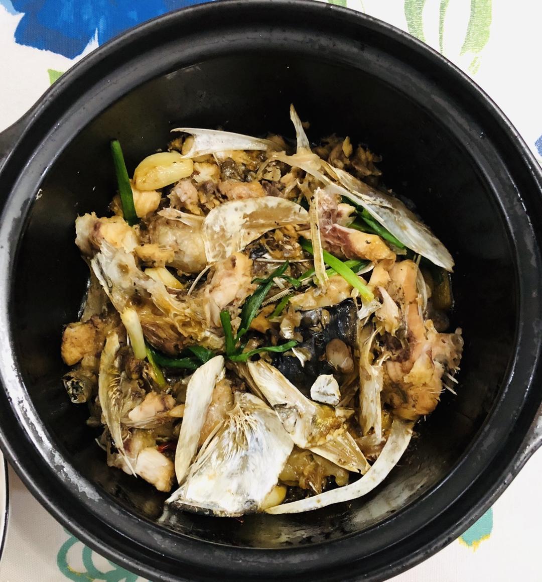 张亮砂锅鱼头—中餐厅