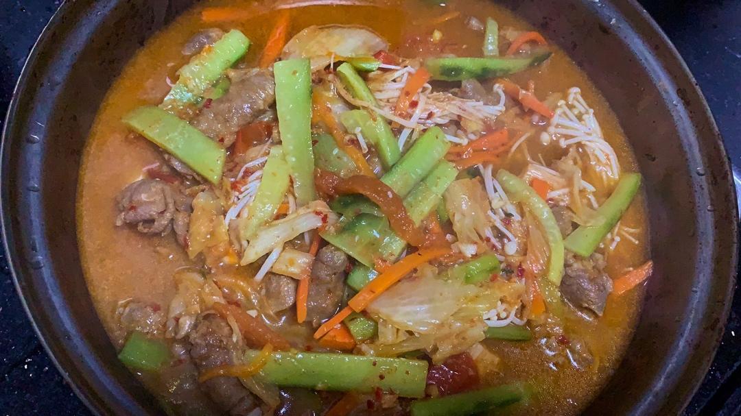 韩式泡菜汤--辣白菜汤