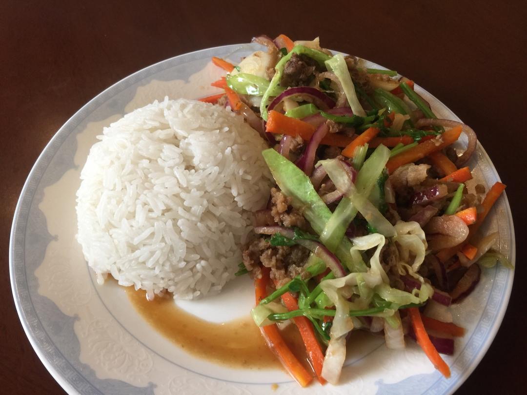 【尹食堂/尹餐厅】韩式烤肉饭 윤식당 불고기 라이스