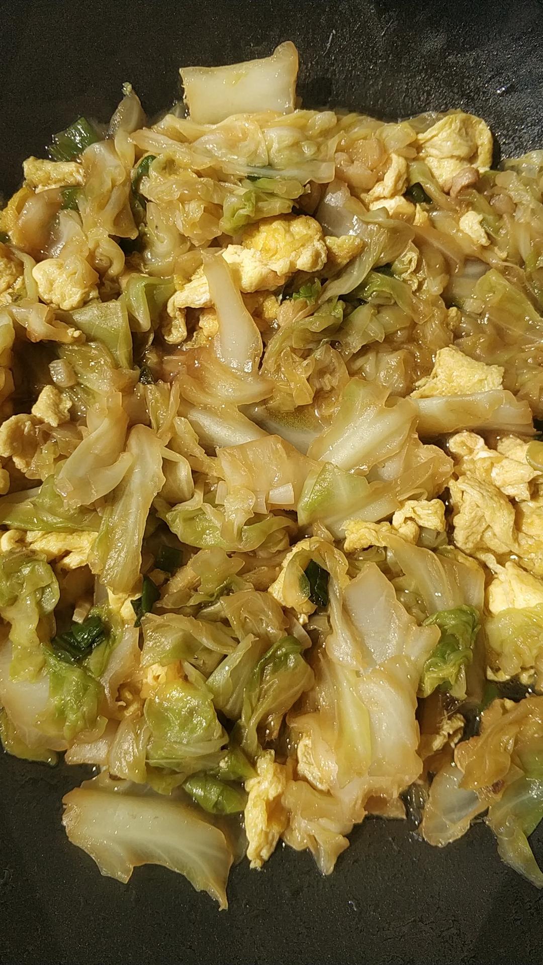 手撕包菜炒鸡蛋