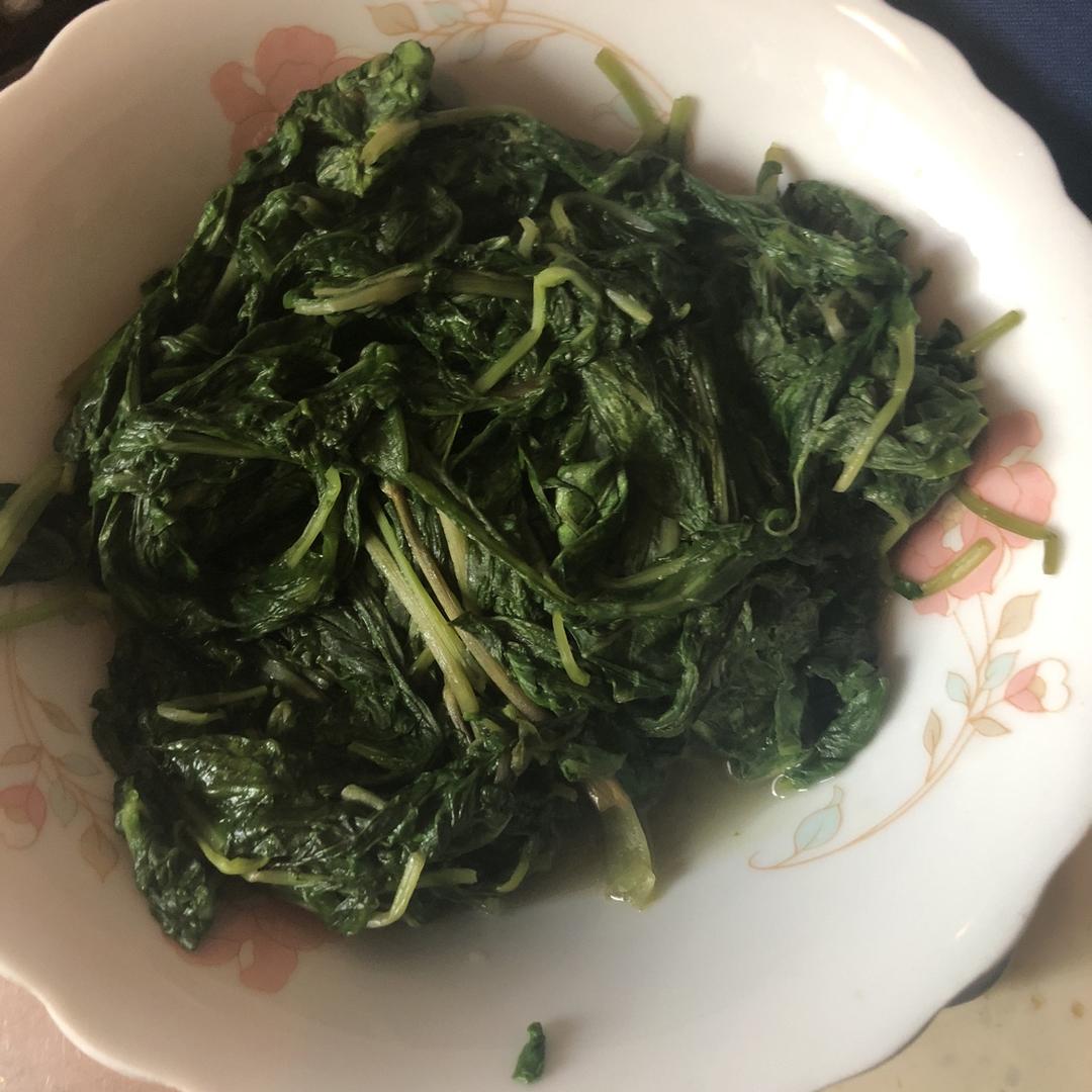 素炒空心菜叶