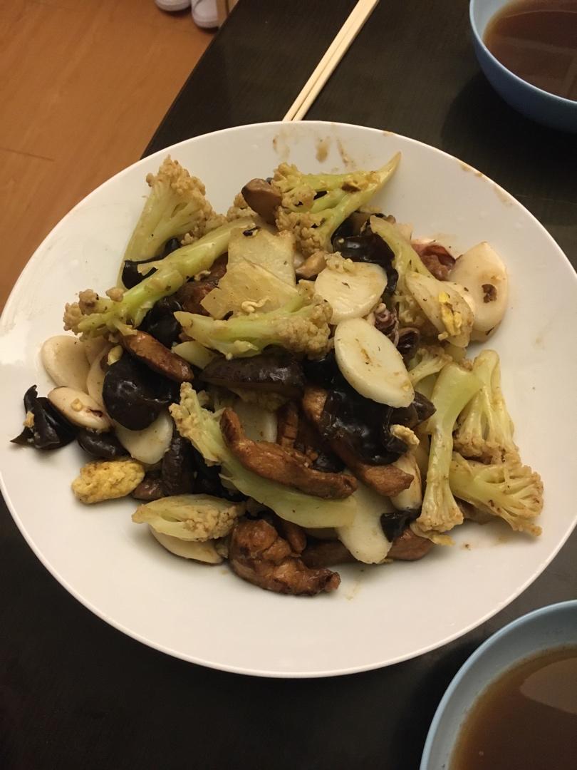 福建炒白粿（就是年糕就是糯米糍粑各种叫法）