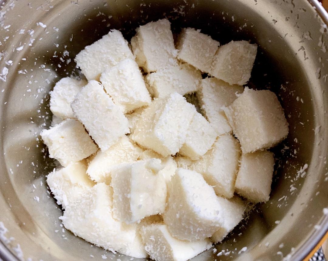 完胜85‘C的牛奶椰蓉小方