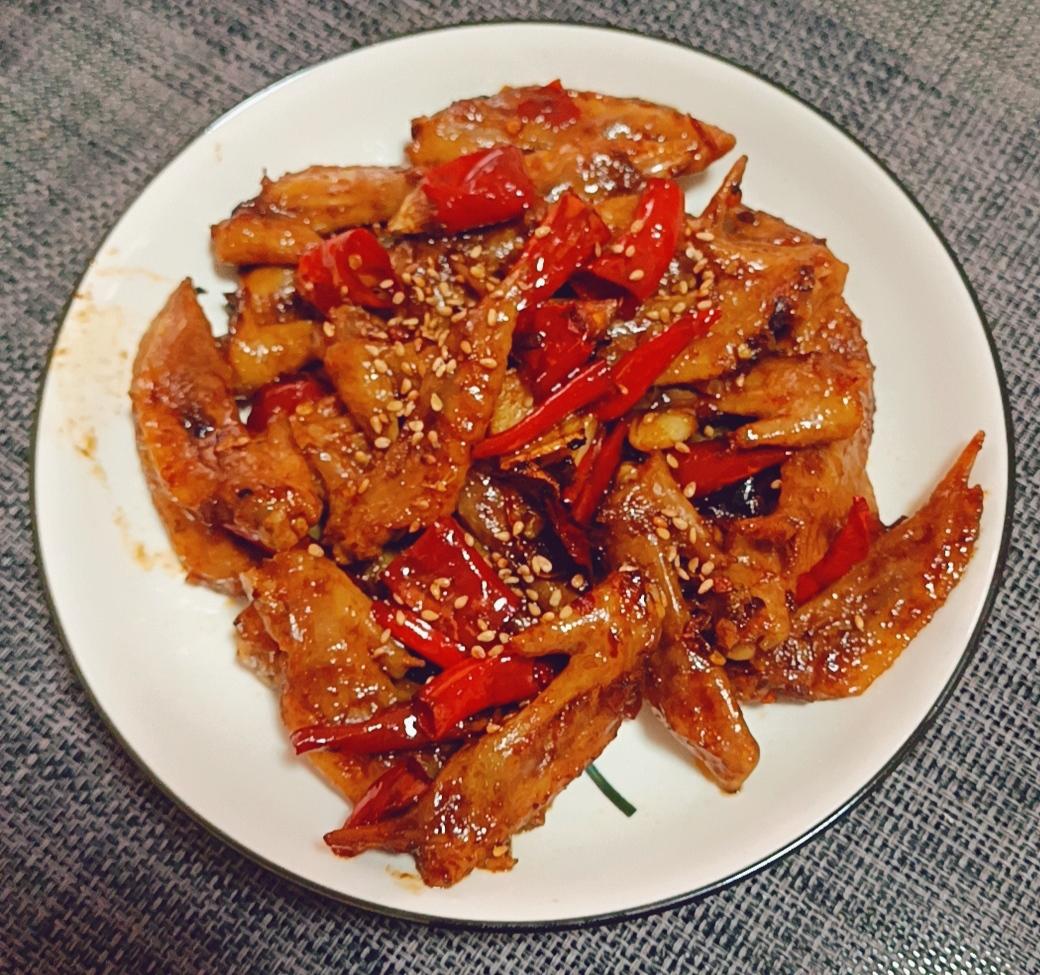 麻辣鸡尖