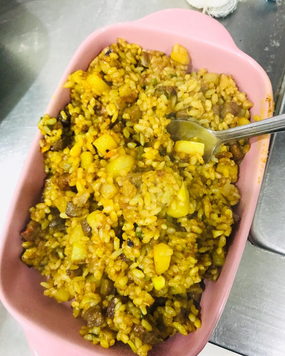 咖喱炒饭