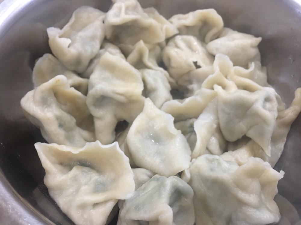韭菜猪肉饺子(最简单最好吃又最多汁的饺子)