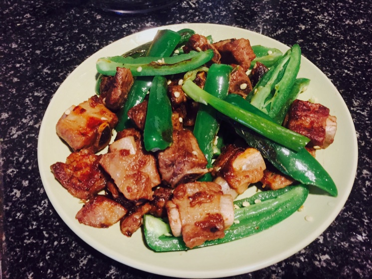 双椒煎排骨