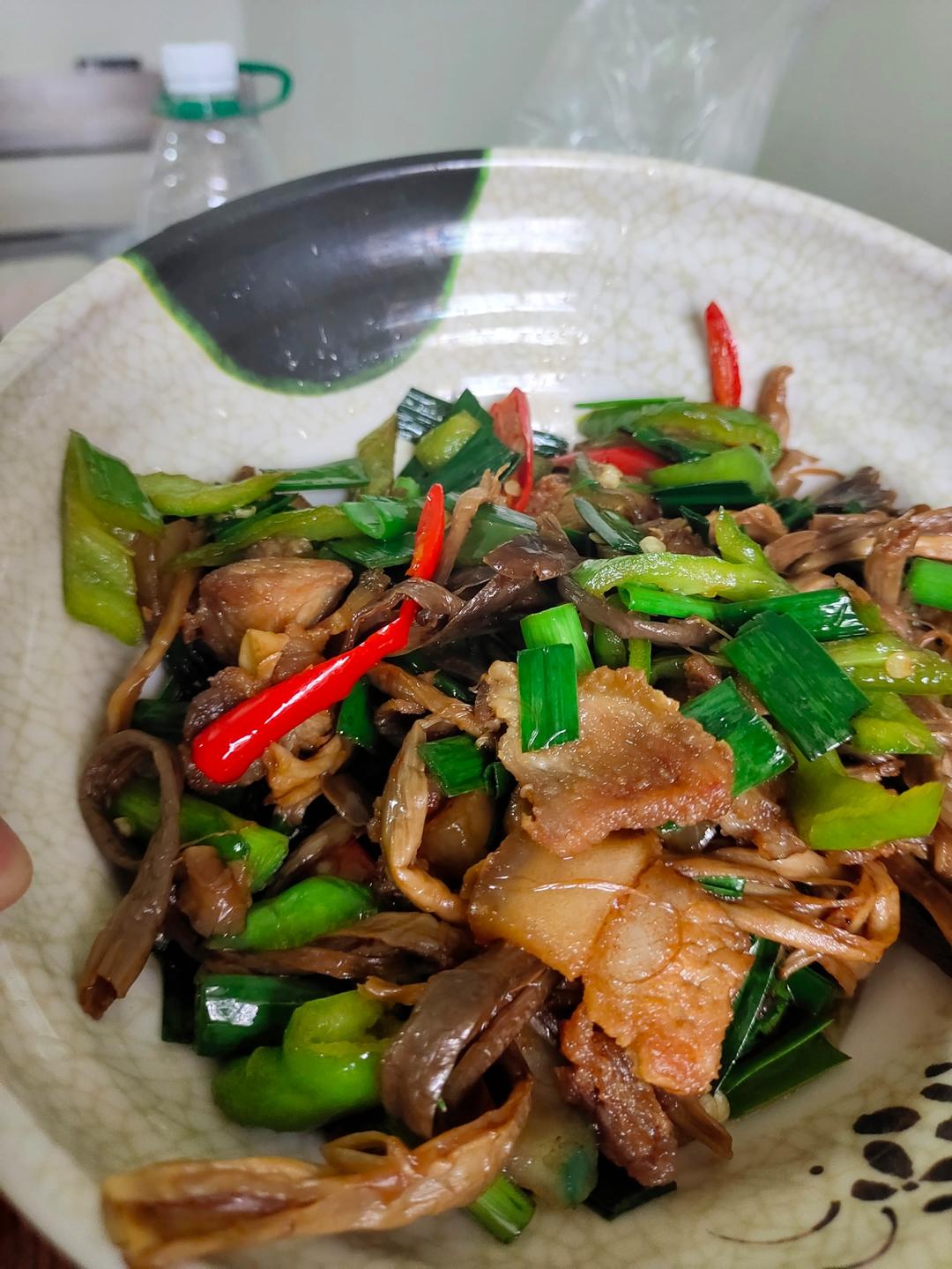 茶树菇炒肉