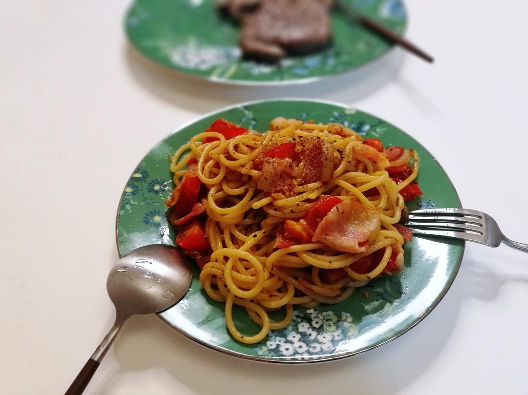 培根番茄意大利面
