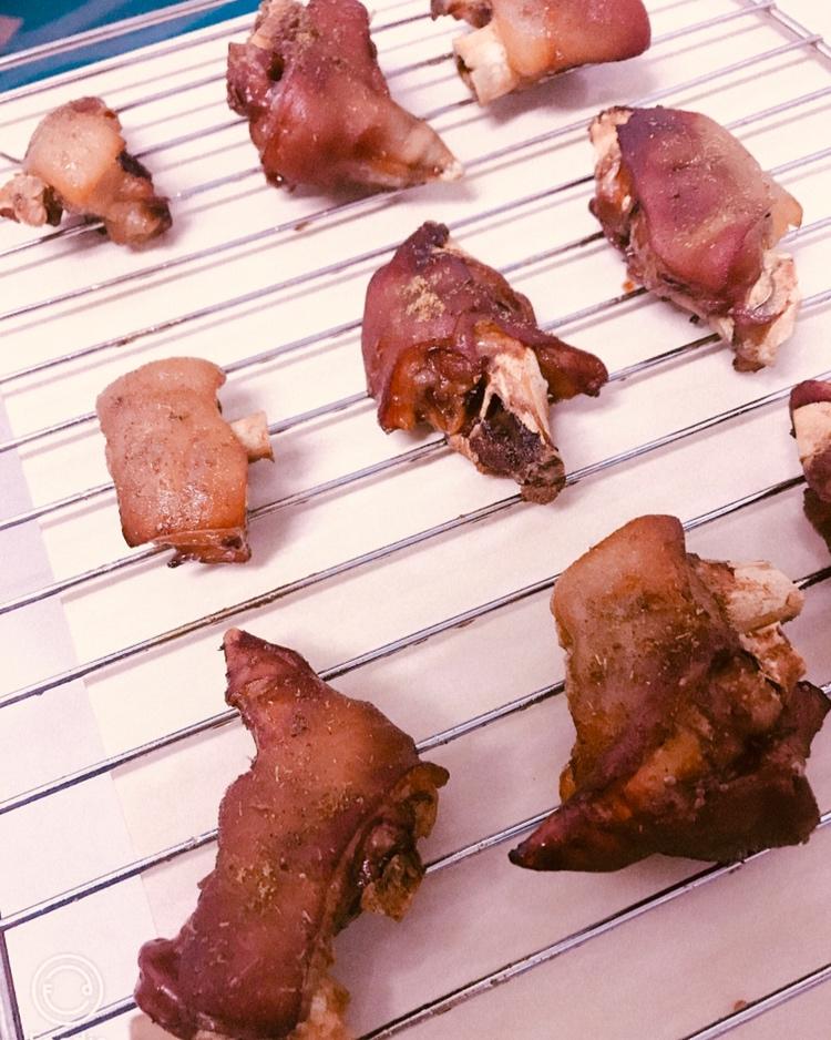深夜烤蹄子～羊蹄猪蹄啃起来！