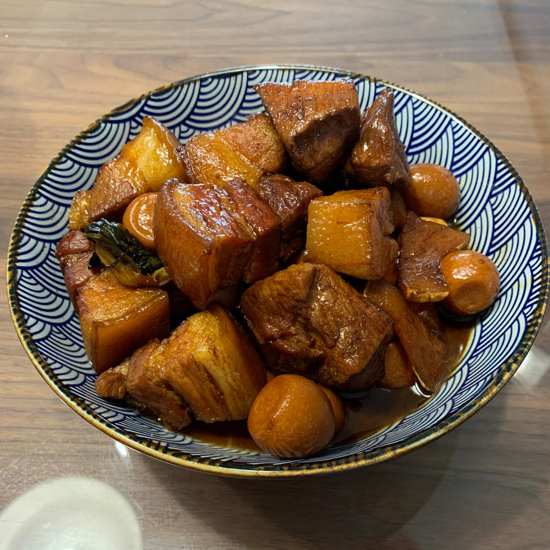 鹌鹑蛋红烧肉