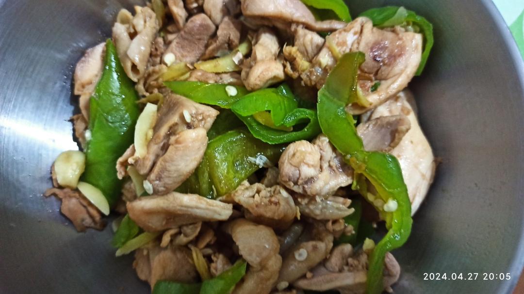 超级下饭的辣炒鸡腿肉