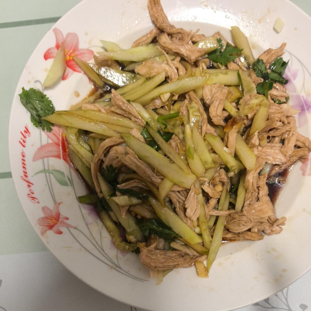 凉拌鸡胸肉丝