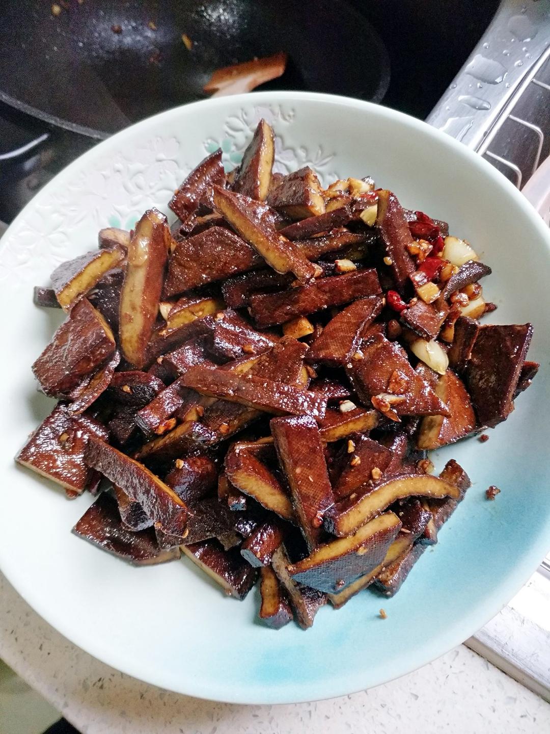 零嘴麻辣香干