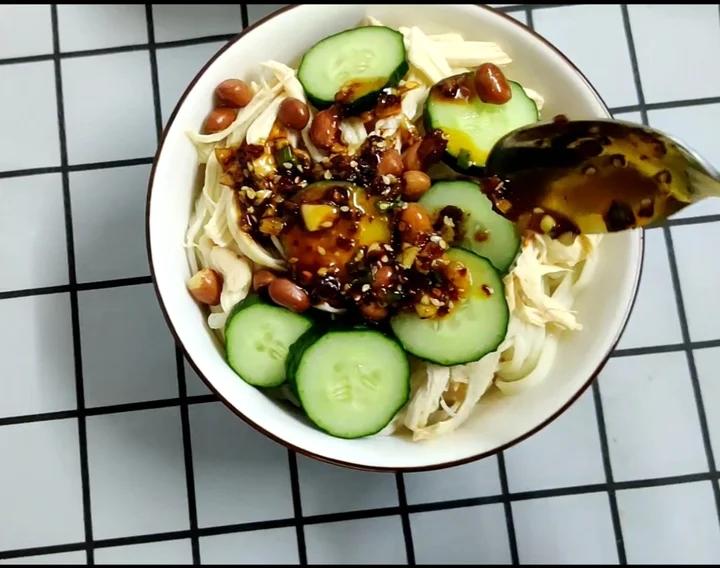 🥒鸡丝凉面