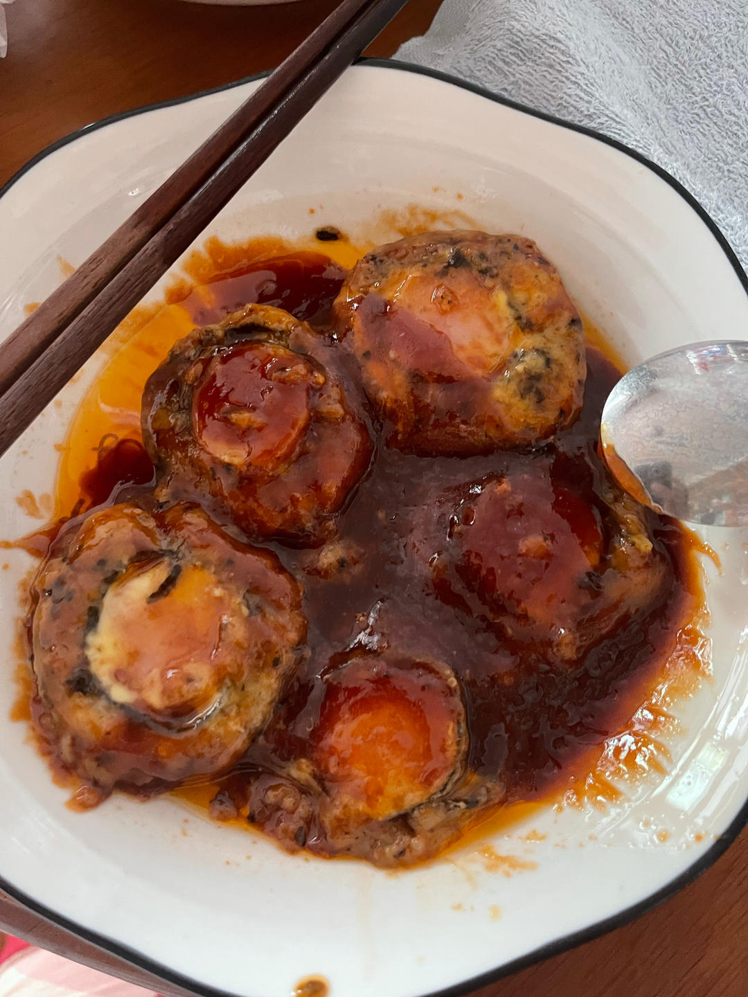 爆浆芝士香肠饭团，只要平底锅就能完成孩子超爱的早餐
