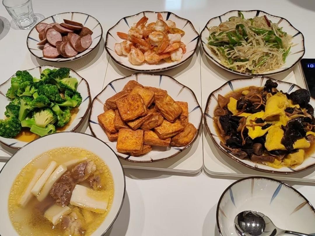 家庭聚餐