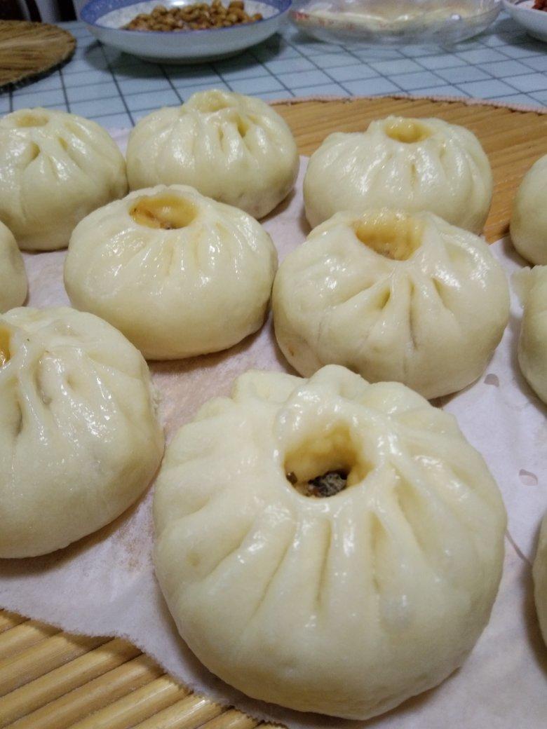 鲜美多汁的洋葱牛肉包子