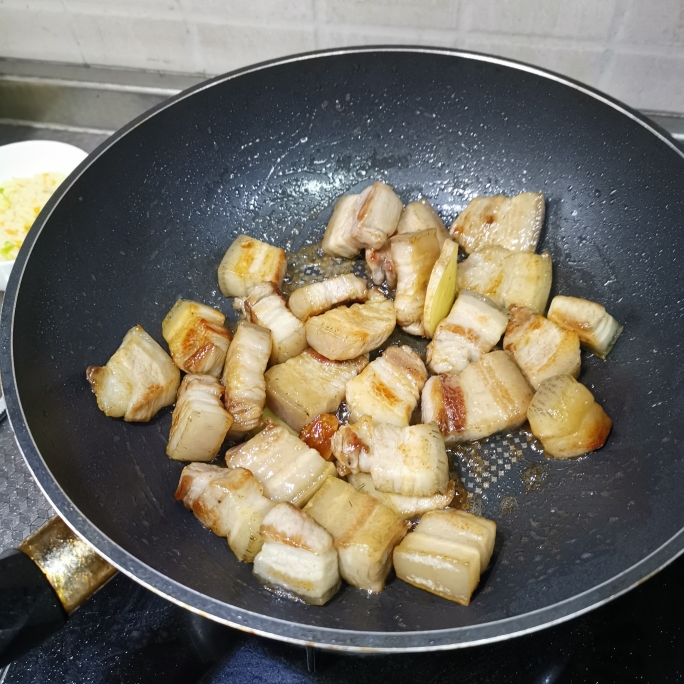 铸铁锅版无水红烧肉～简单快手，懒人菜的做法 步骤5