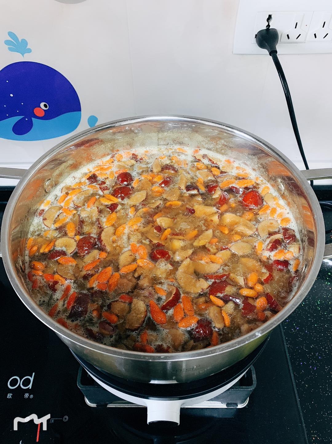 养生银耳羹的做法