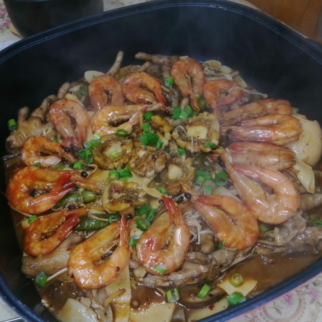 超美味的鸡爪明虾煲
