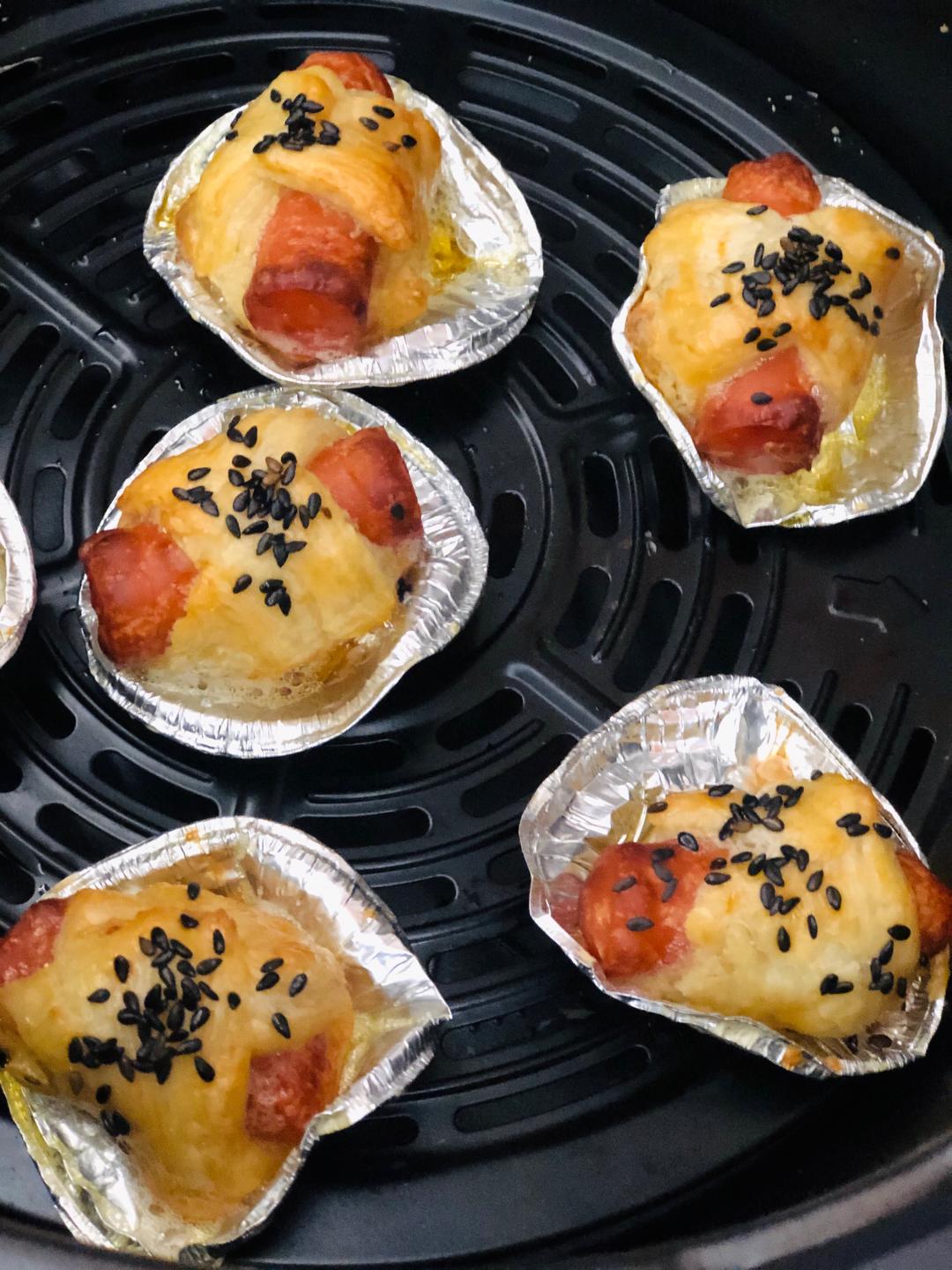 蛋挞皮版空气炸锅香肠酥的做法