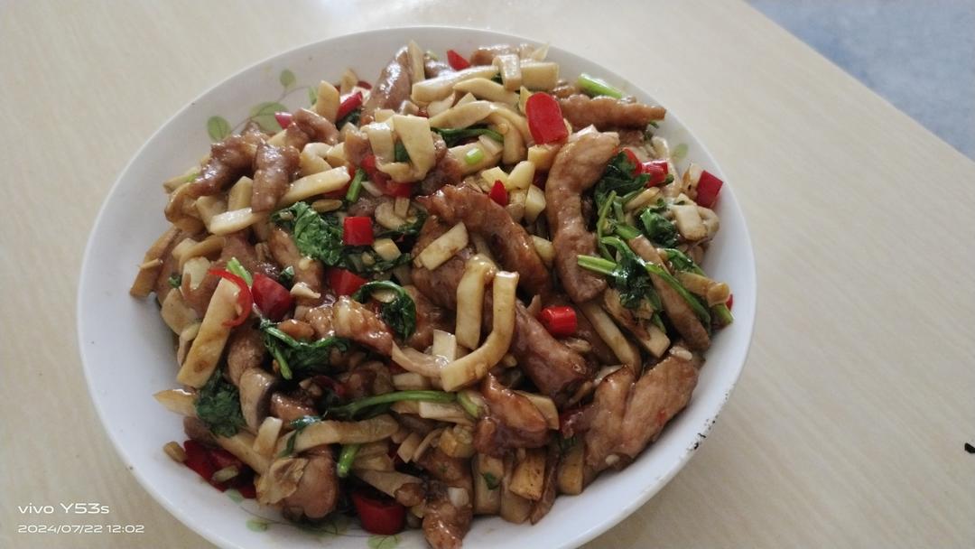 杏鲍菇炒肉丝