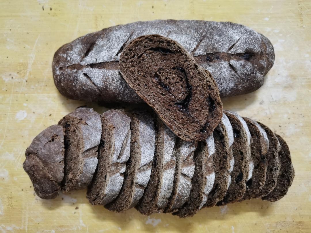 网红黑巧蓝莓全麦欧包