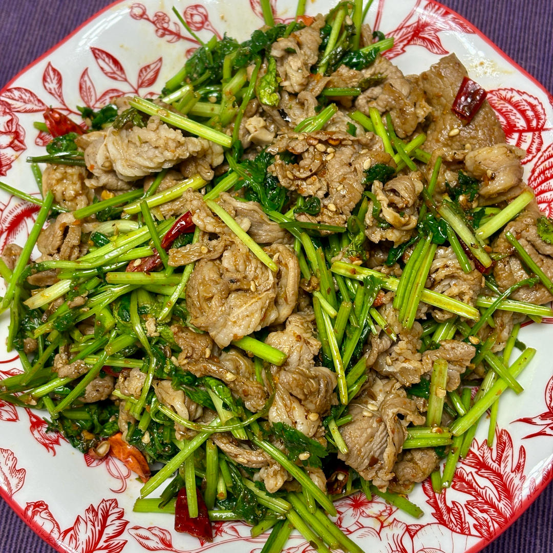 香菜炒麻辣羊肉