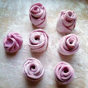 紫薯玫瑰花馒头（宝宝辅食）的做法 步骤6