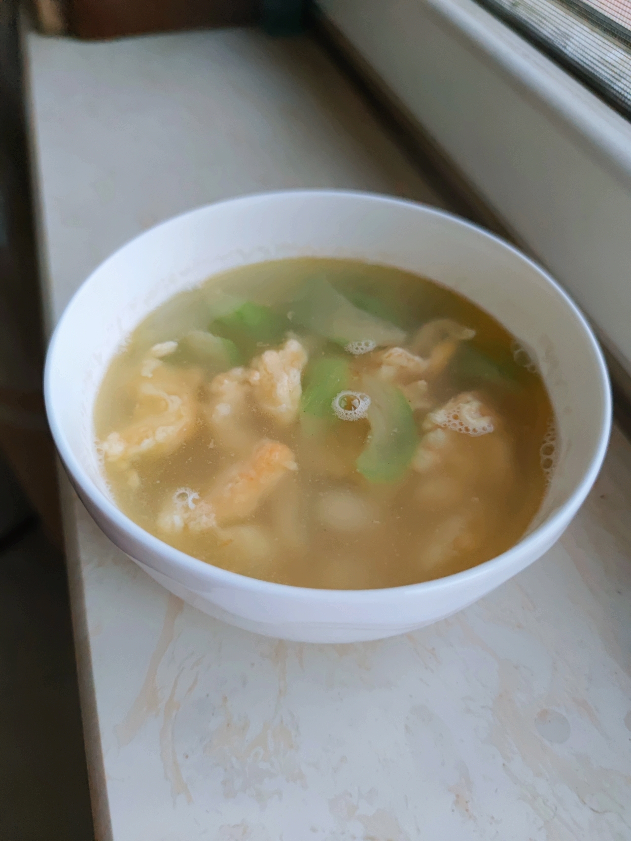 低脂低卡‼️鲜美快手汤‼️丝瓜菌菇汤‼️好吃不胖天