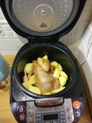 电饭煲卤水鸡的做法 步骤2