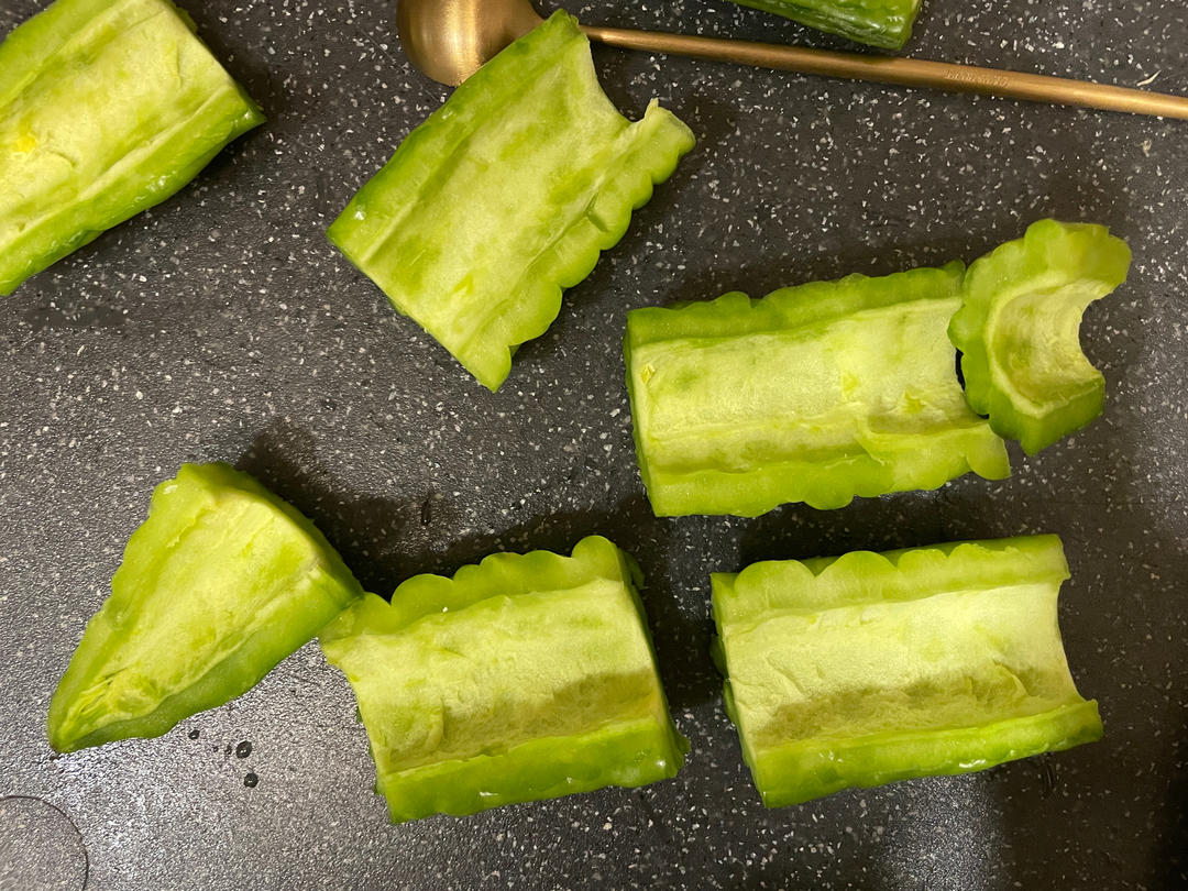干煸苦瓜