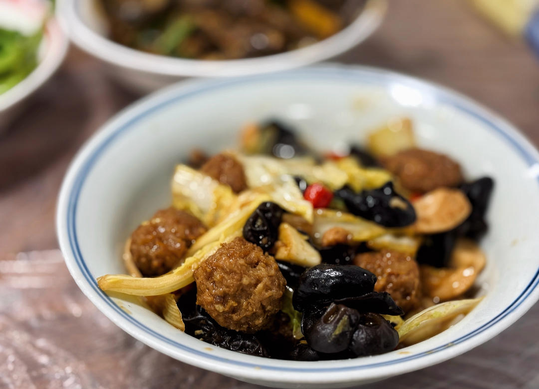 爱就是在一起。走遍世界。揽尽风景。食尽美味。感受美好。